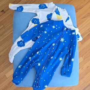 Huggues Blue and White Infants One Piece Pajamas